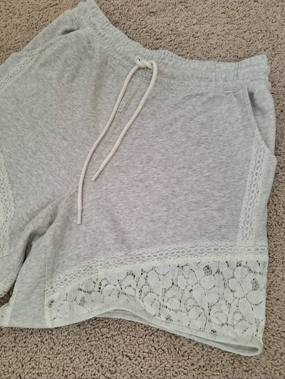 Daily Practice Lace Guard Light Heather Grey Buttery Soft Sweat Shorts Medium - Picture 6 of 13